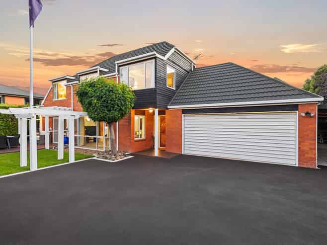 2/3 Creyke Road, Fendalton