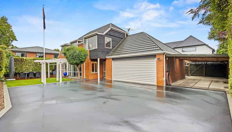 2/3 Creyke Road, Fendalton