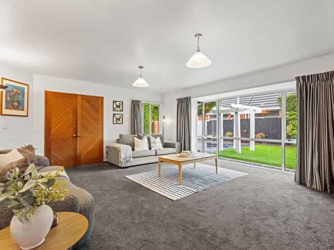 2/3 Creyke Road, Fendalton
