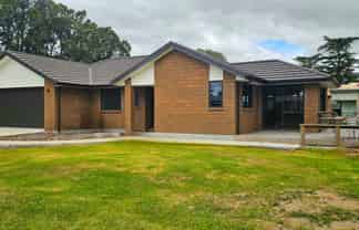 84b Cove Road, Waipu