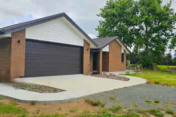 84b Cove Road, Waipu