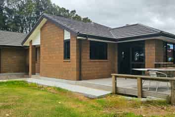 84b Cove Road, Waipu