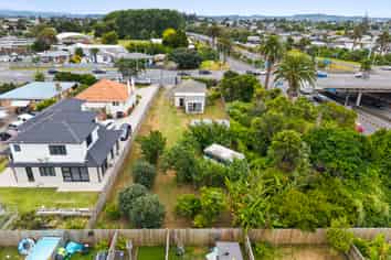 502 Massey Road, Mangere