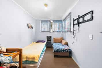 502 Massey Road, Mangere