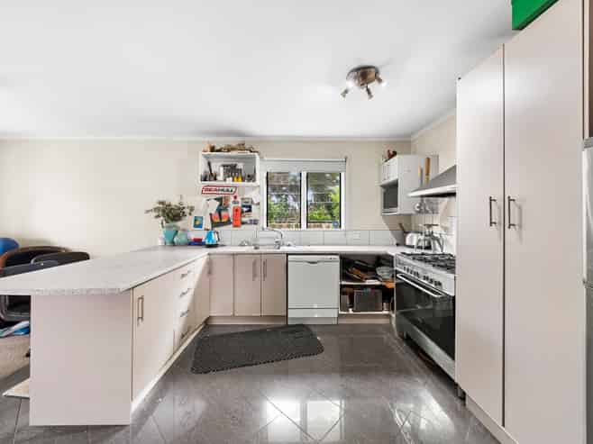 502 Massey Road, Mangere