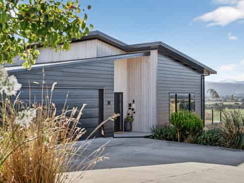 12 Airstrip Ridge, Parkvale