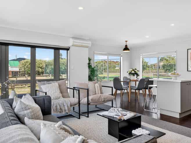 8 Redwood Lane, Martinborough