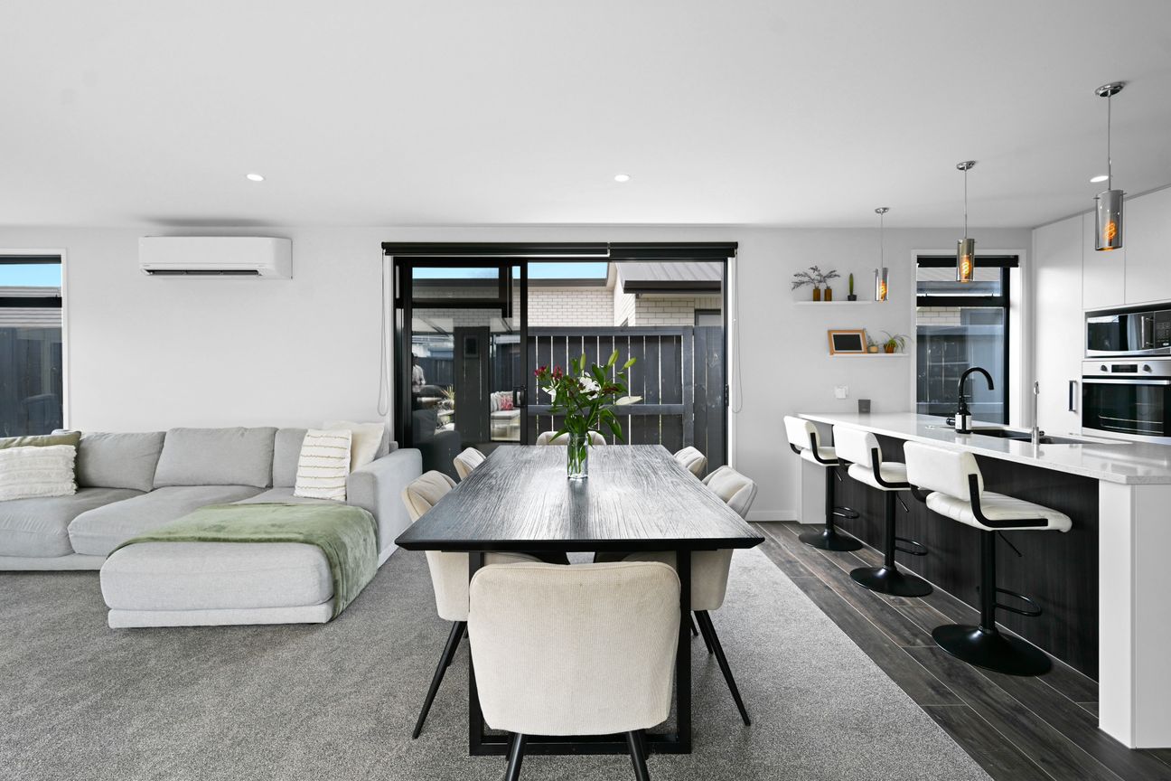 Modern Comfort Meets Solar Savings - Vaade 3