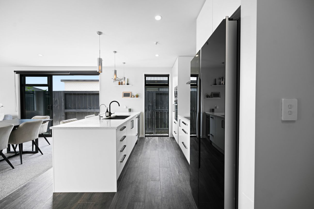 Modern Comfort Meets Solar Savings - Vaade 2