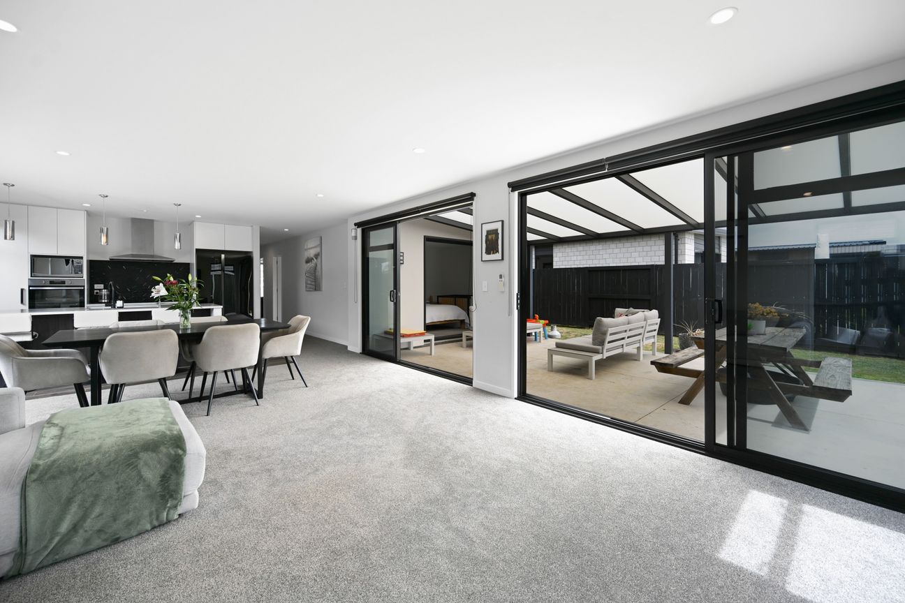 Modern Comfort Meets Solar Savings - Vaade 5