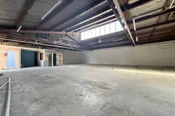 Gated Warehouse and Storage Facility | 540 m2