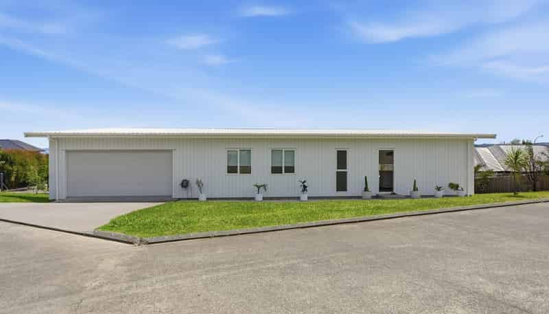 34 Eagles Way, Cable Bay