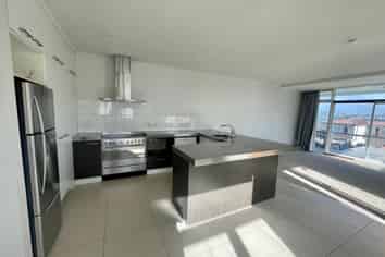 B/146 Paritai Drive, Orakei