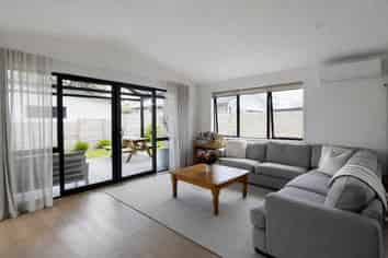 46C Weir Crescent, Onerahi