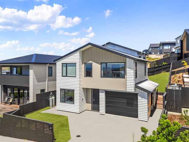 15 Tupa Street, Long Bay