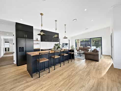 8 Broadleaf Way, Kinloch