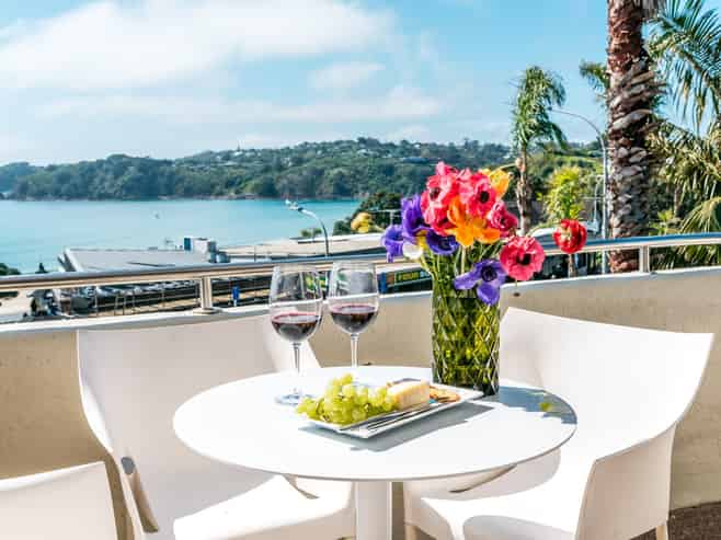 6/118 Ocean View Road, Oneroa