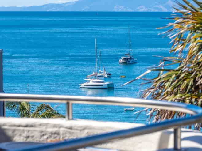 6/118 Ocean View Road, Oneroa