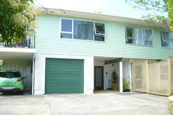 50 Golf Road, New Lynn