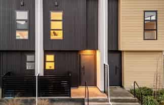 10/240 Stokes Valley Road, Stokes Valley