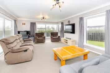 12 Raynes Road, Rukuhia