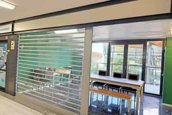 OFFICE/RETAIL SPACE - KEY LOCATION