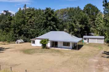 135 McIntosh Road, OMAKAU