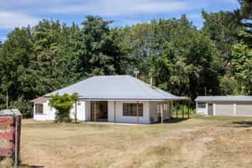 135 McIntosh Road, OMAKAU