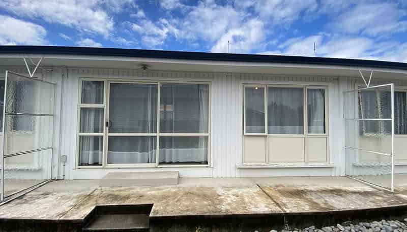 2/17 Torrens Road, Hillmorton