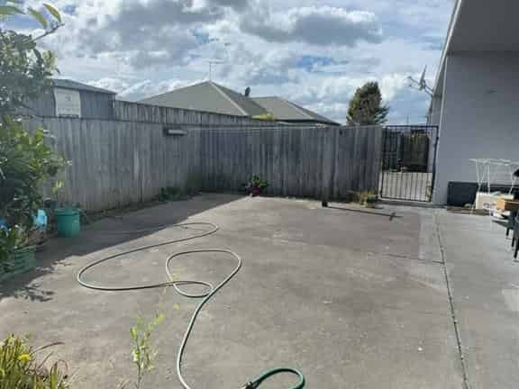 61D Warwick Street, Mayfield