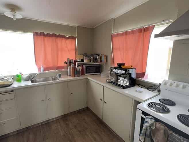 61D Warwick Street, Mayfield