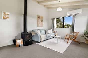 2/32 Hand Road, Helensville