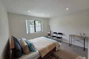 37b Clarkson Crescent, Otara