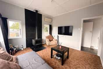 22 Charles Street, Takapau