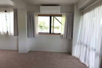 42 Sylvania Crescent, Lynfield