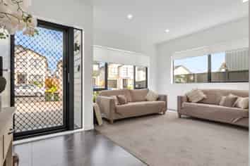 9 Puruatanga Drive, Flat Bush