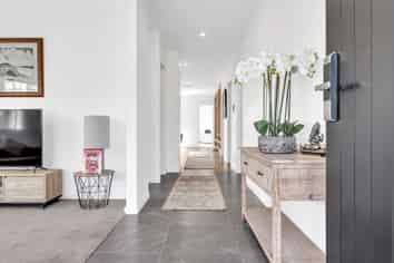 9 Puruatanga Drive, Flat Bush