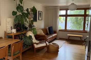 6 Cooper Street, Mornington