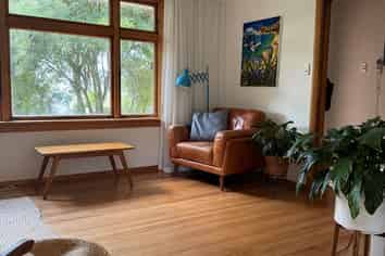 6 Cooper Street, Mornington