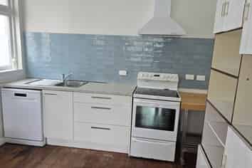 8 Roy Street, Newtown