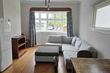 8 Roy Street, Newtown