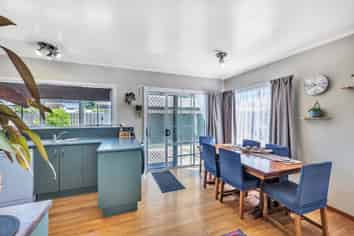 74 Alexander Avenue, Onekawa