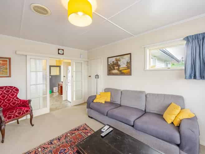 6 Montgomery Street, Waipukurau