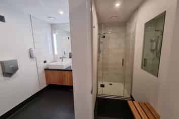 Modern D72 Office Suite | 175 m2