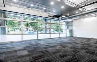 Modern D72 Office Suite | 175 m2