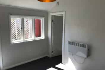 16D Normanby Street, Newtown