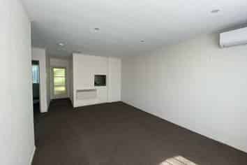 3/10 Martin Grove, Normandale