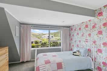 48A Satara Crescent, Khandallah