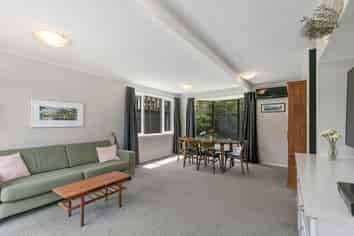 48A Satara Crescent, Khandallah