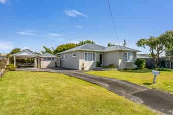 2 Glandwr Crescent, Whanganui East